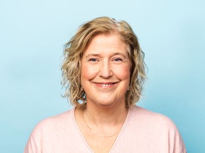 Claudia Bouwman, consultant inkomen en zekerheid bij Loyalis.